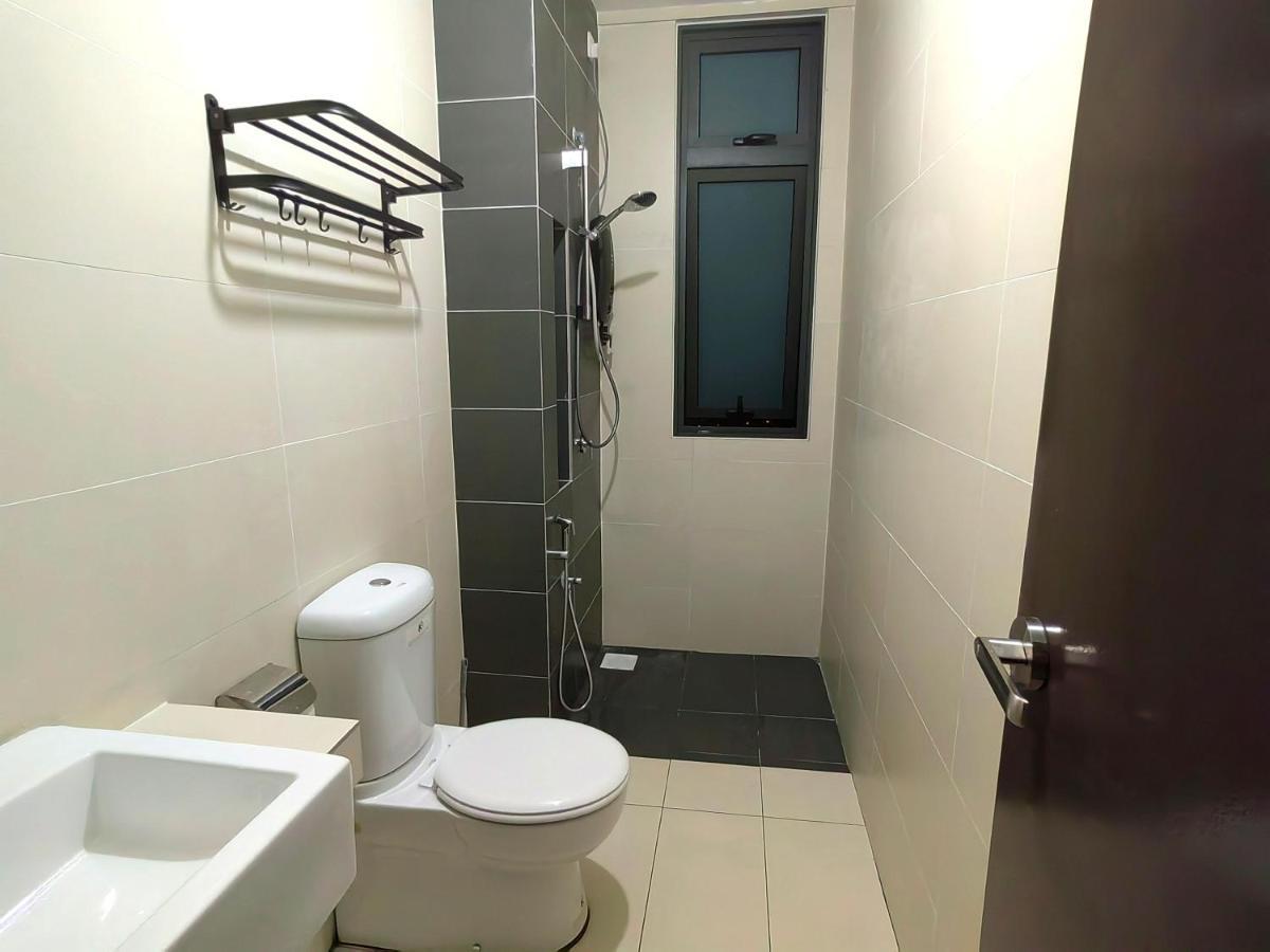 8Scape Residences Batman Vs Ironman@Lsy Home & Leisure Johor Bahru Extérieur photo